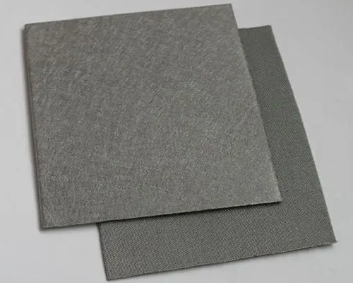 Cleaning method of stainless steel sintered felt